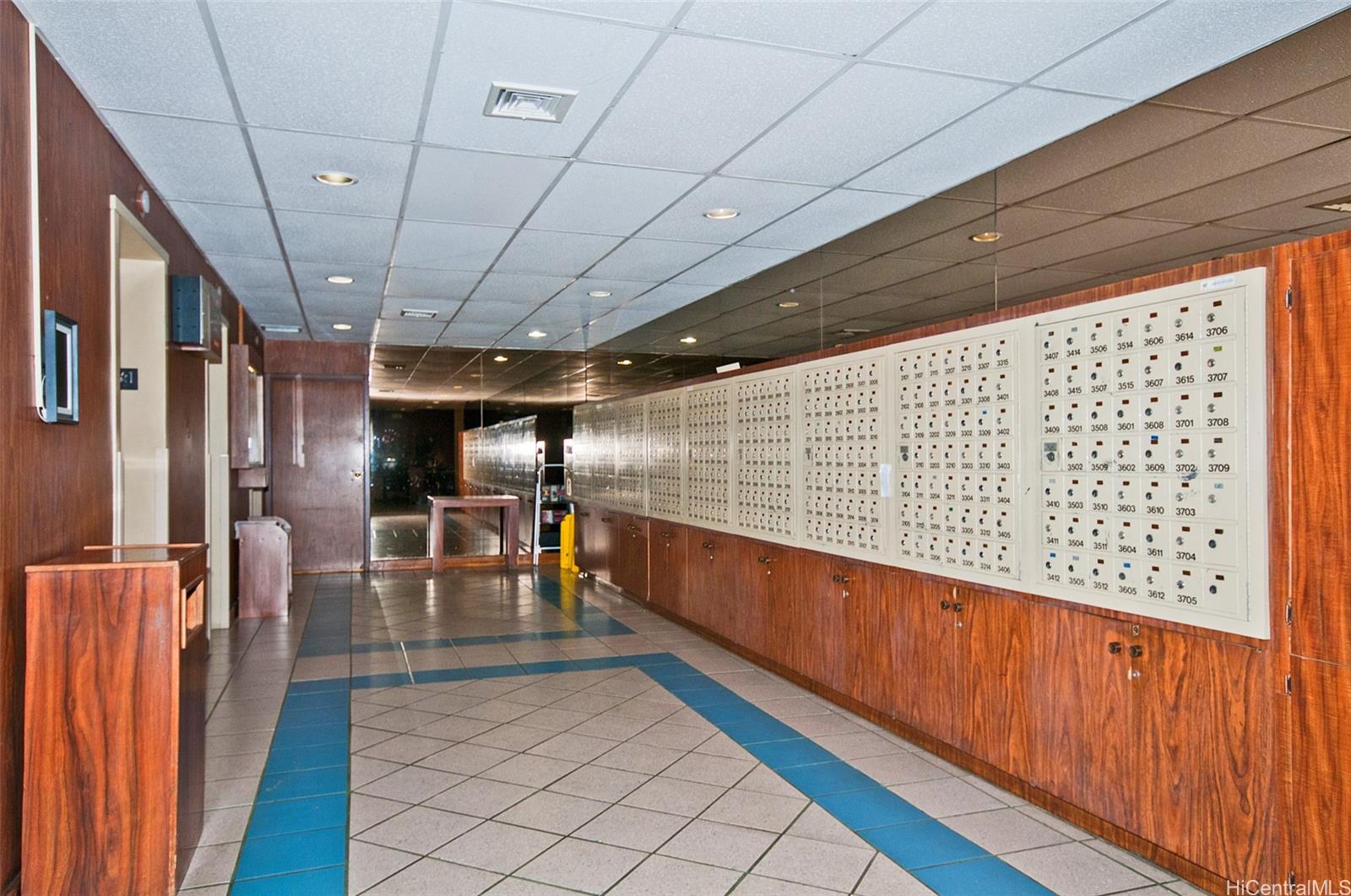 Villa On Eaton Square condo # 1109, Honolulu, Hawaii - photo 22 of 25