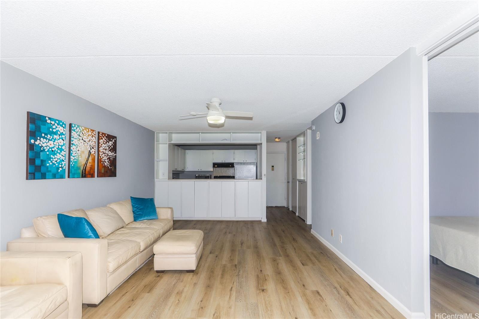 Villa On Eaton Square condo # 1109, Honolulu, Hawaii - photo 8 of 25