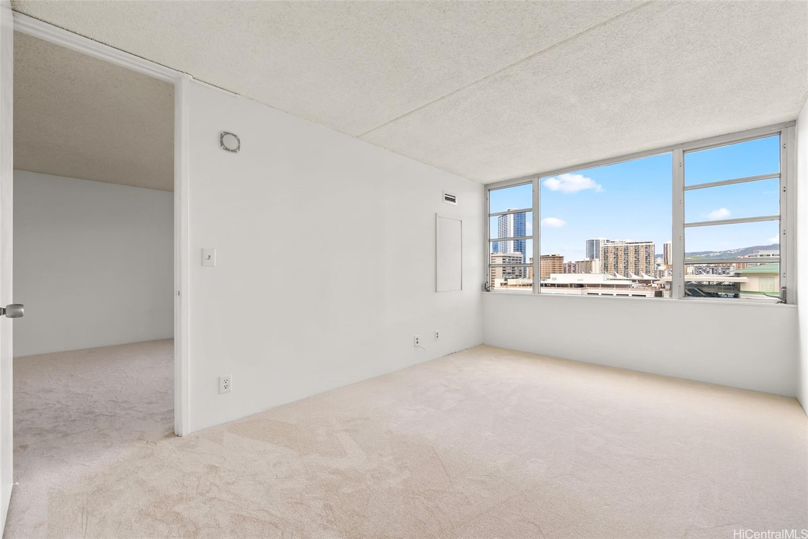 Villa On Eaton Square condo # 1208, Honolulu, Hawaii - photo 12 of 25