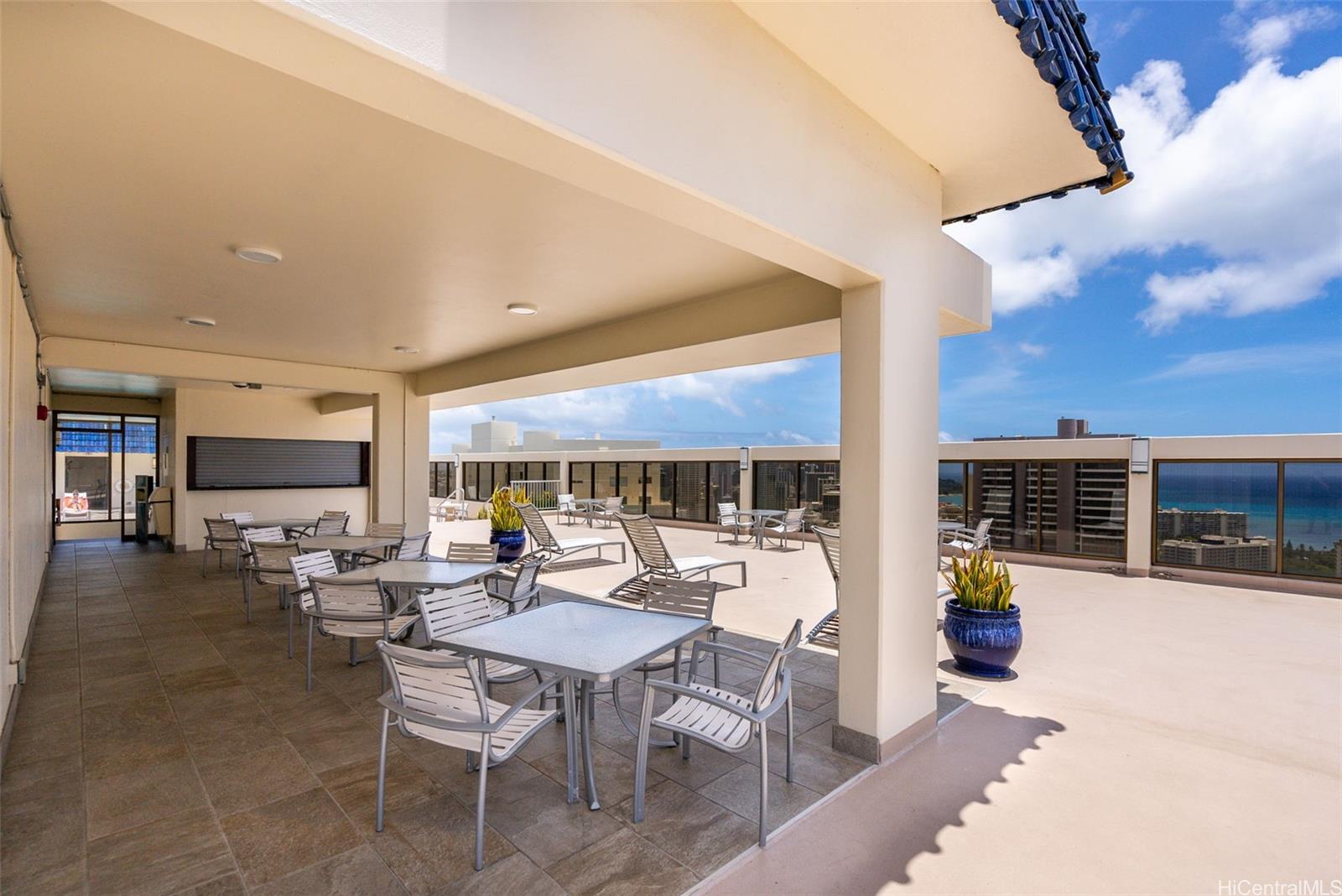 Villa On Eaton Square condo # 1208, Honolulu, Hawaii - photo 22 of 25