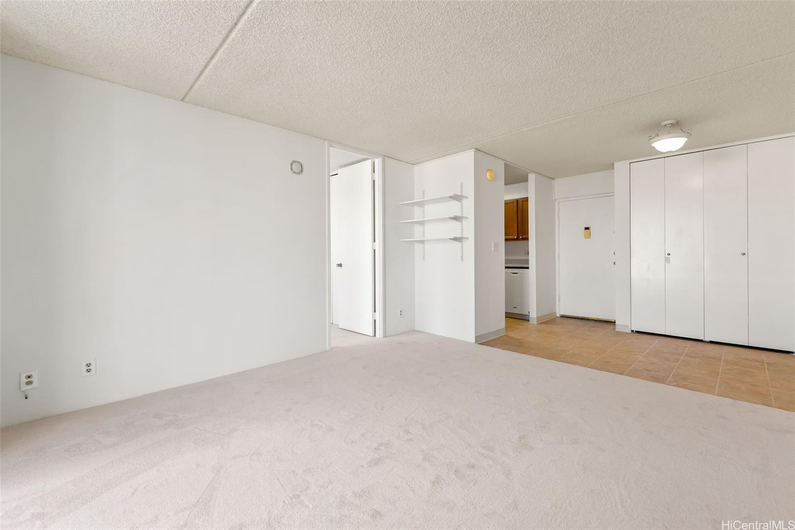 Villa On Eaton Square condo # 1208, Honolulu, Hawaii - photo 7 of 25