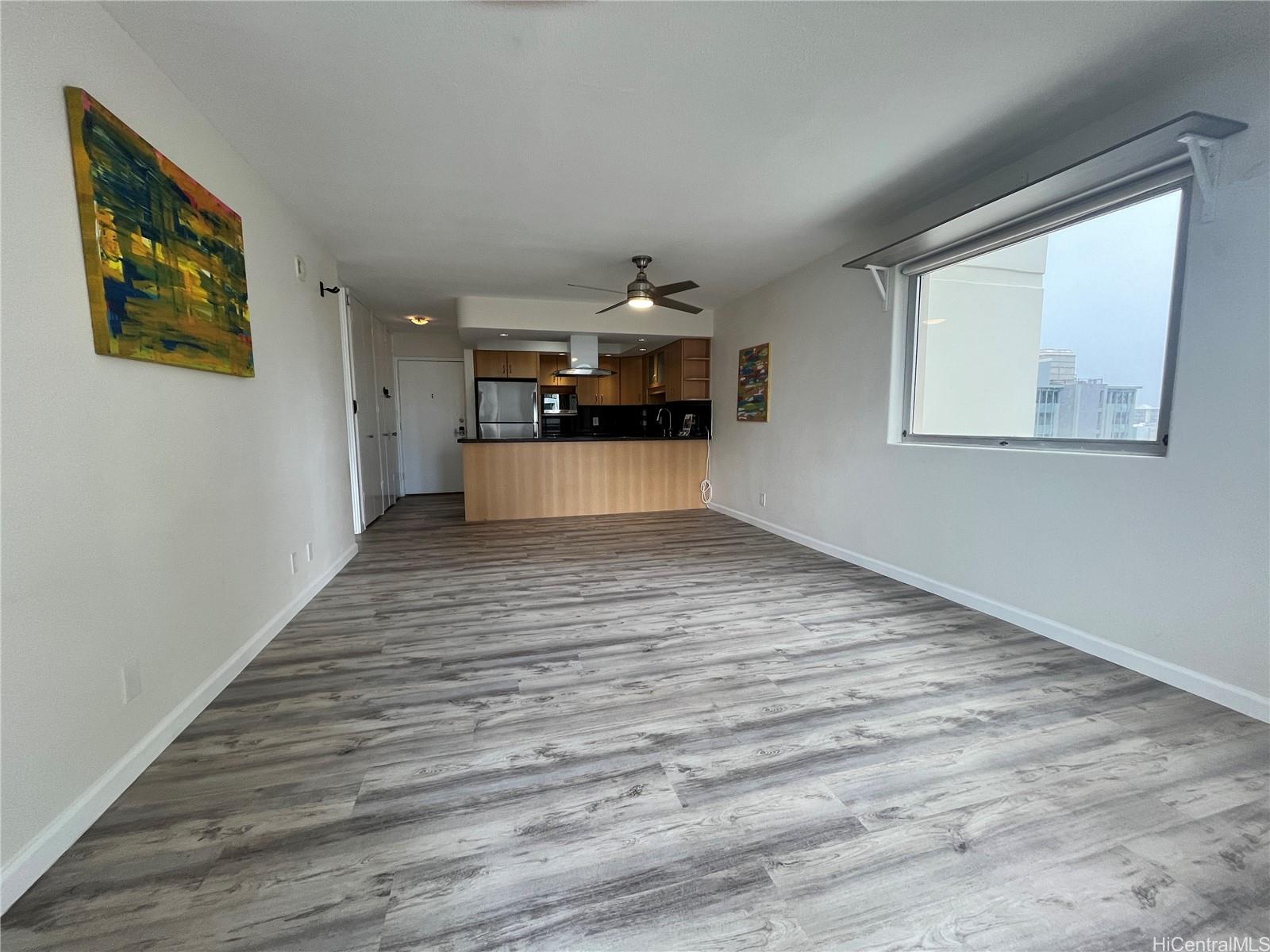 Villa On Eaton Square condo # 1215, Honolulu, Hawaii - photo 4 of 21