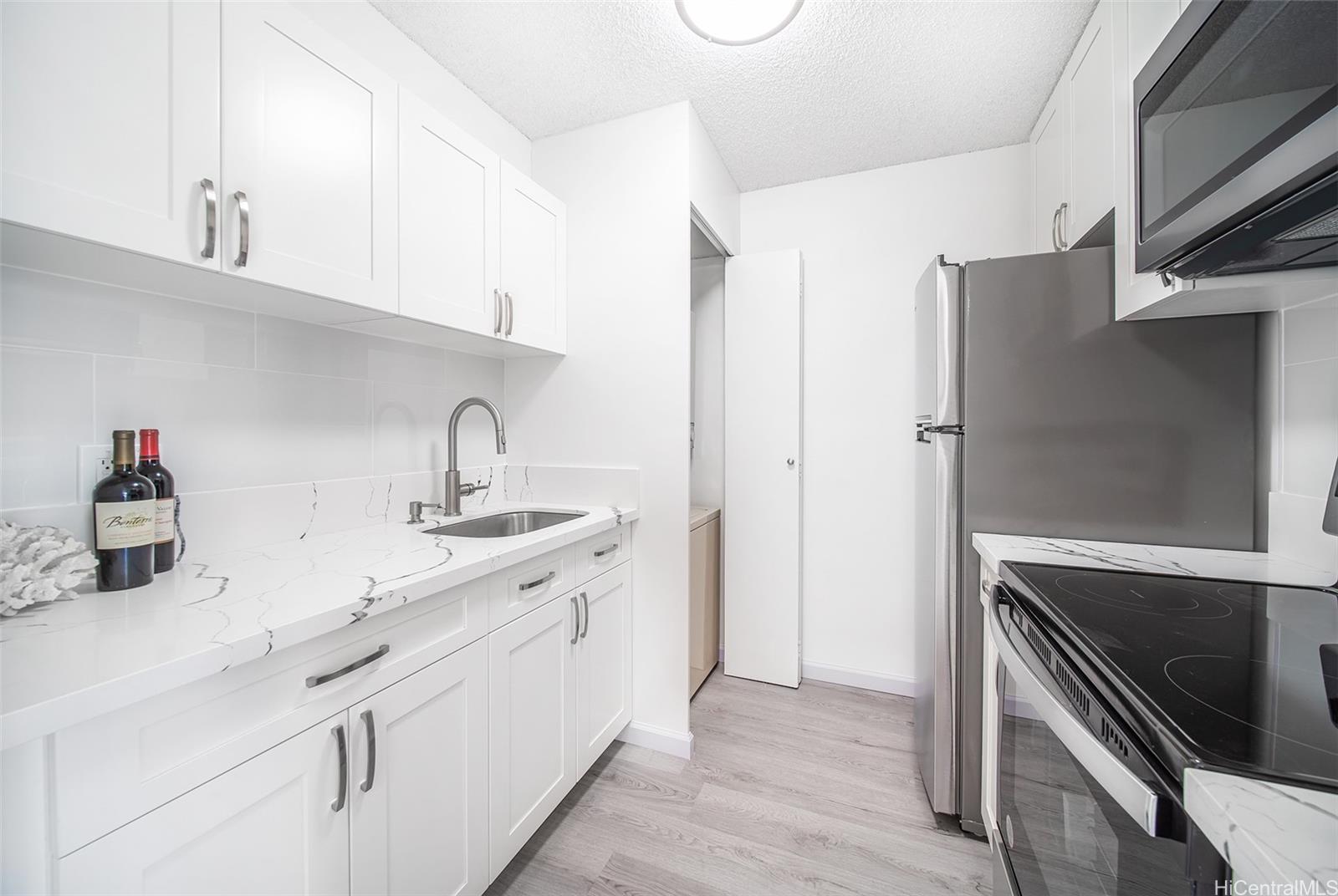 400 Hobron Ln Honolulu - Rental - photo 2 of 21