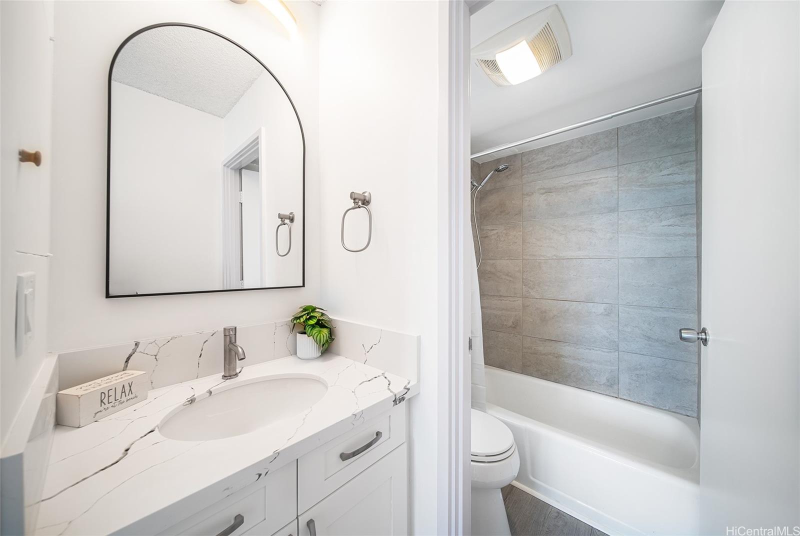 400 Hobron Ln Honolulu - Rental - photo 12 of 21