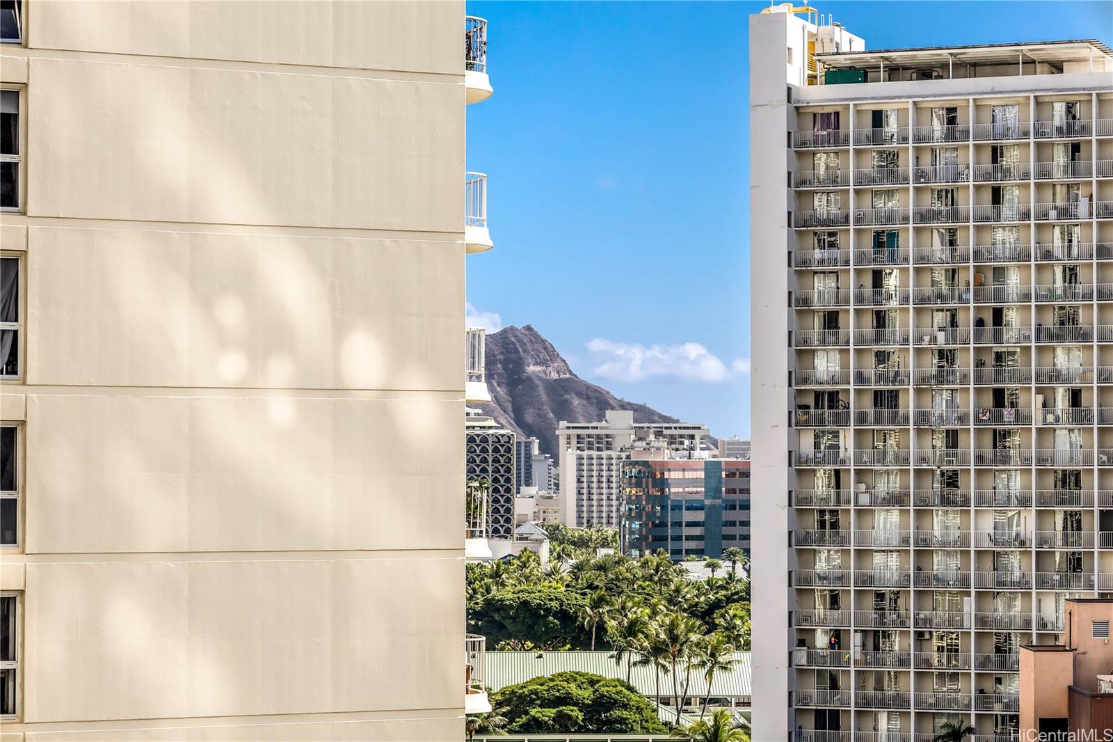 Villa on Eaton Square condo # 1511, Honolulu, Hawaii - photo 16 of 21