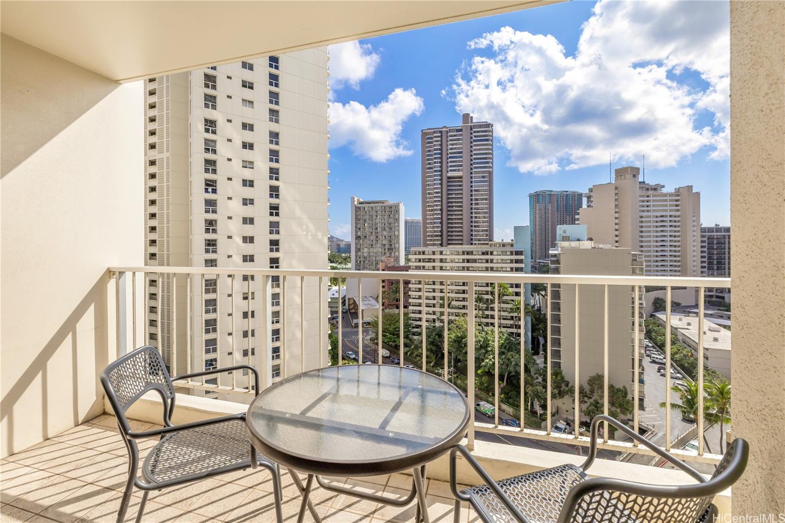 Villa on Eaton Square condo # 1511, Honolulu, Hawaii - photo 17 of 21