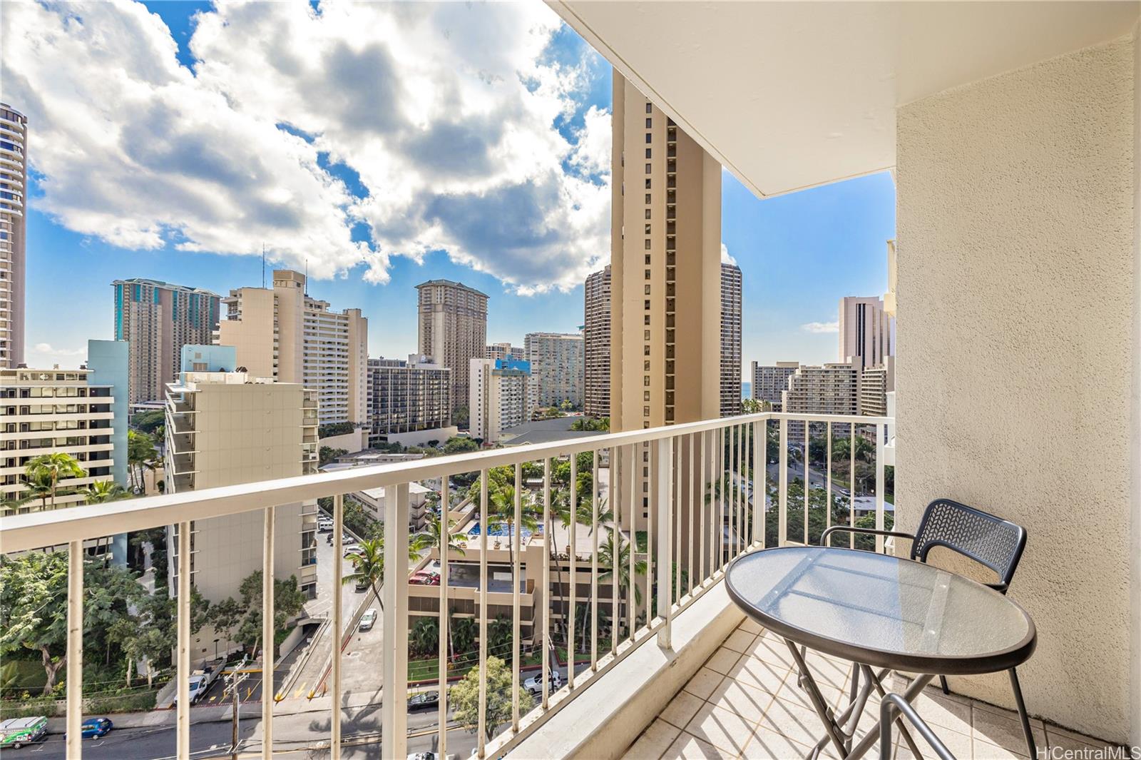 Villa on Eaton Square condo # 1511, Honolulu, Hawaii - photo 18 of 21