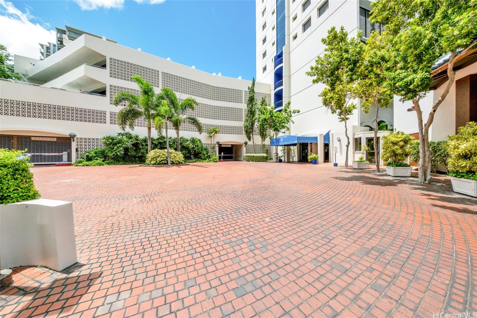 Villa on Eaton Square condo # 1601, Honolulu, Hawaii - photo 18 of 19