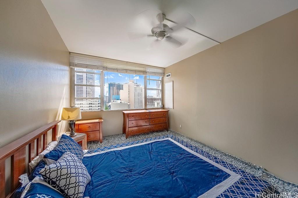 Villa On Eaton Square condo # 1609, Honolulu, Hawaii - photo 7 of 16