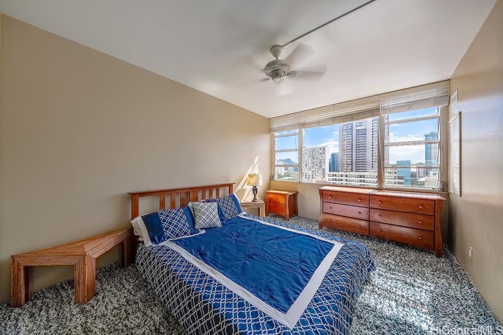 Villa On Eaton Square condo # 1609, Honolulu, Hawaii - photo 8 of 16