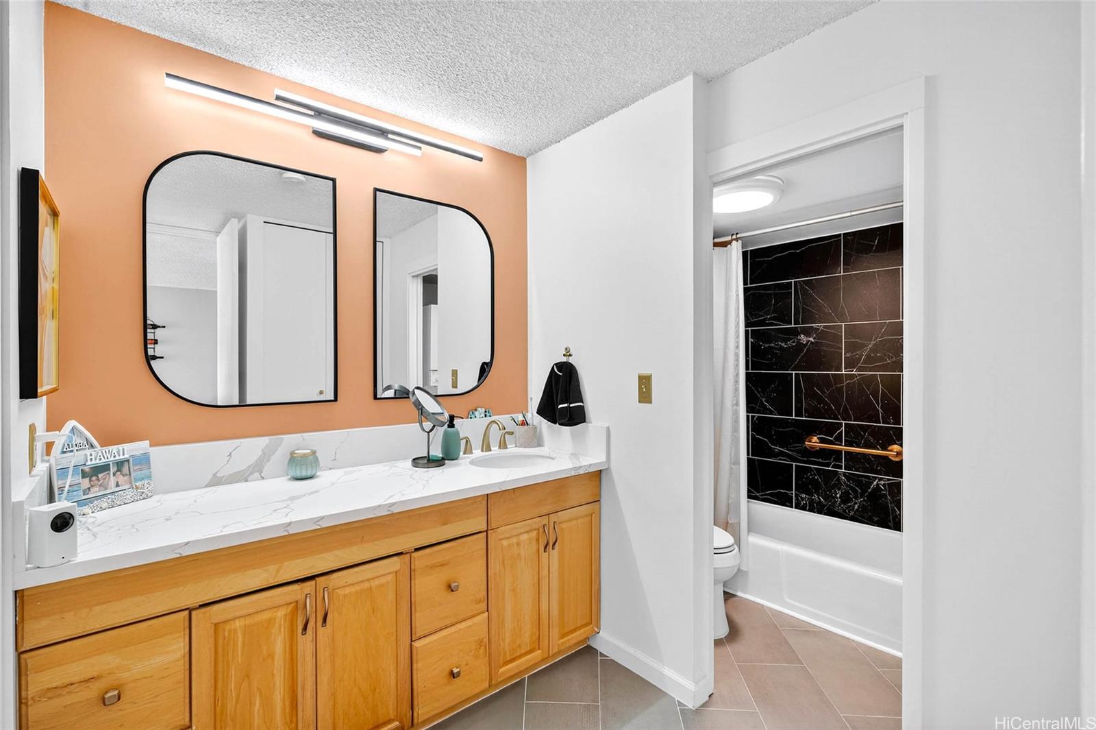 Villa On Eaton Square condo # 1711, Honolulu, Hawaii - photo 15 of 25