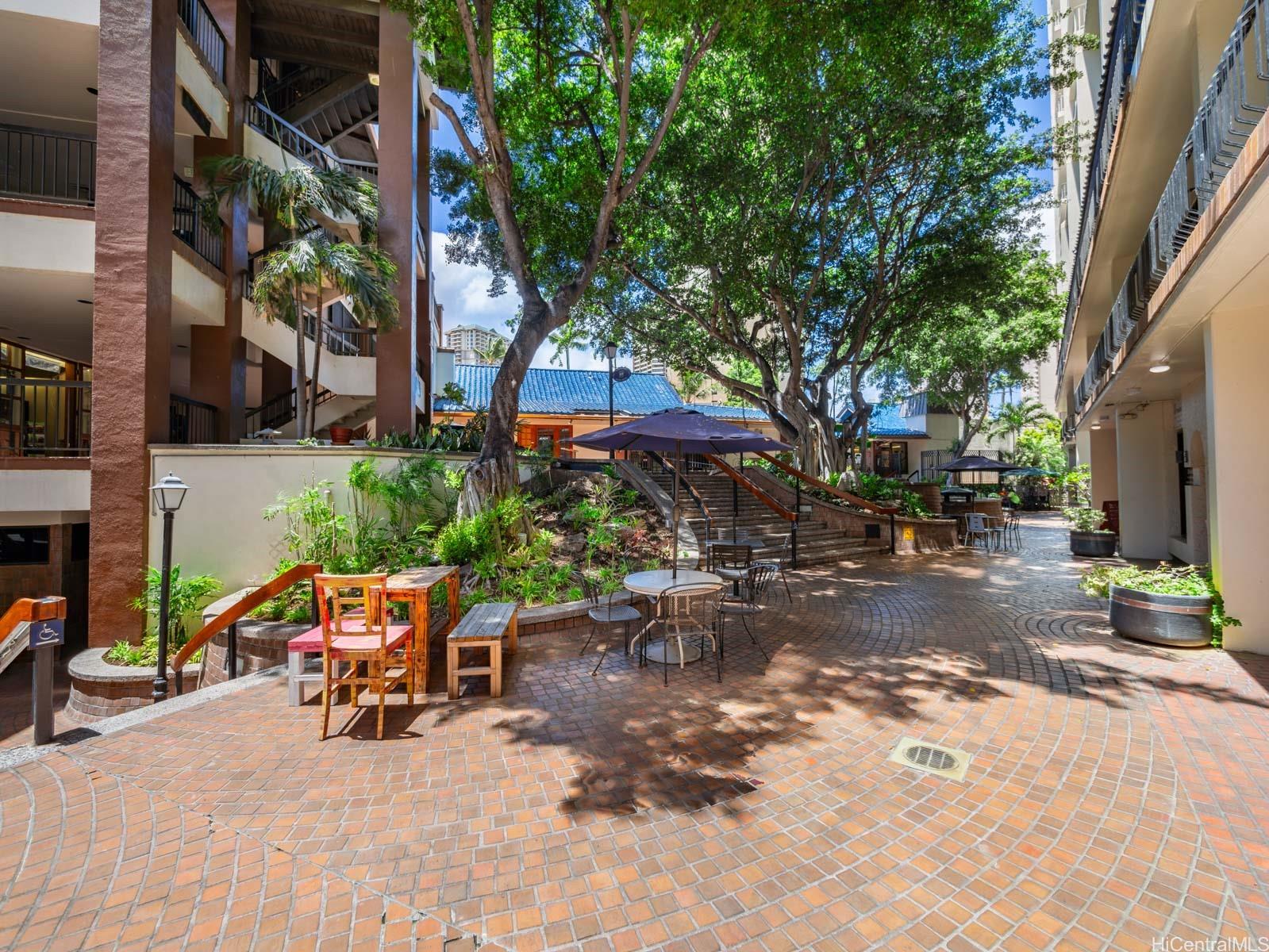 Villa On Eaton Square condo # 1803, Honolulu, Hawaii - photo 21 of 25