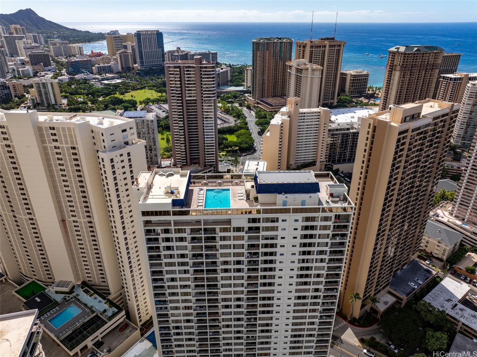 Villa On Eaton Square condo # 2014, Honolulu, Hawaii - photo 22 of 25