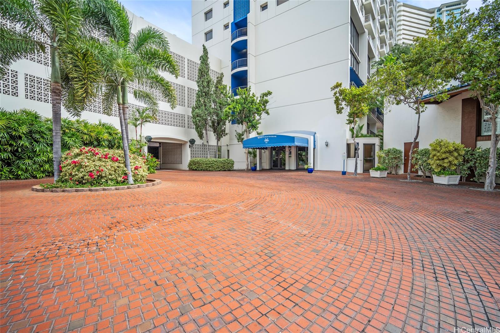 Villa on Eaton Square condo # 2015, Honolulu, Hawaii - photo 15 of 25