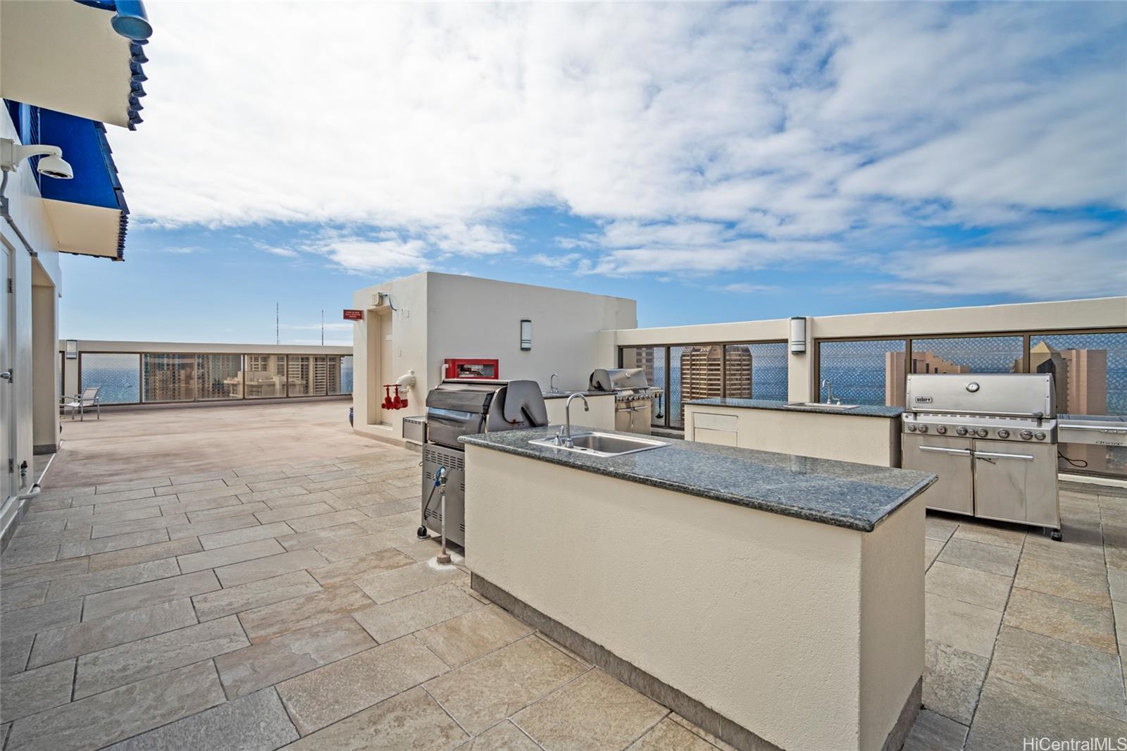 Villa on Eaton Square condo # 2015, Honolulu, Hawaii - photo 20 of 25