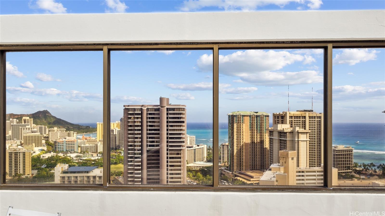 Villa on Eaton Square condo # 2206, Honolulu, Hawaii - photo 17 of 19