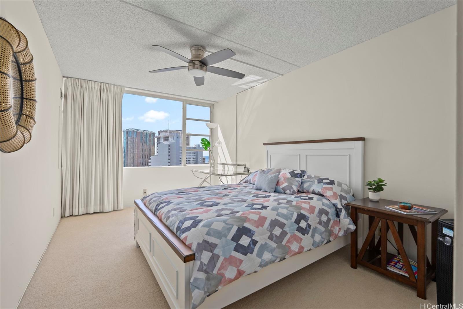 Villa On Eaton Square condo # 2211, Honolulu, Hawaii - photo 12 of 24