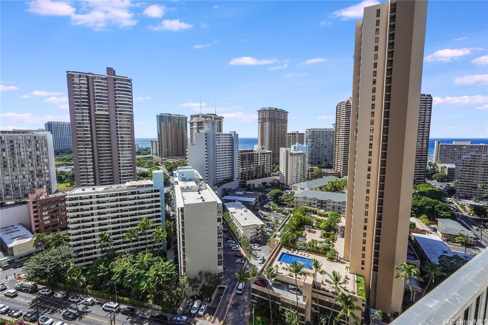 Villa On Eaton Square condo # 2411, Honolulu, Hawaii - photo 8 of 9