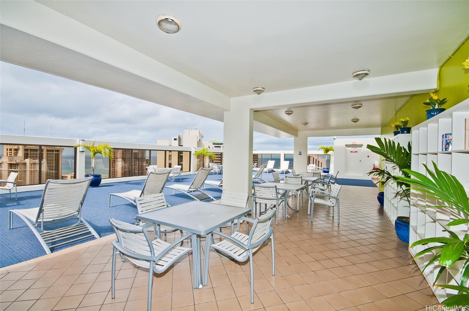 Villa On Eaton Square condo # 2614, Honolulu, Hawaii - photo 11 of 17