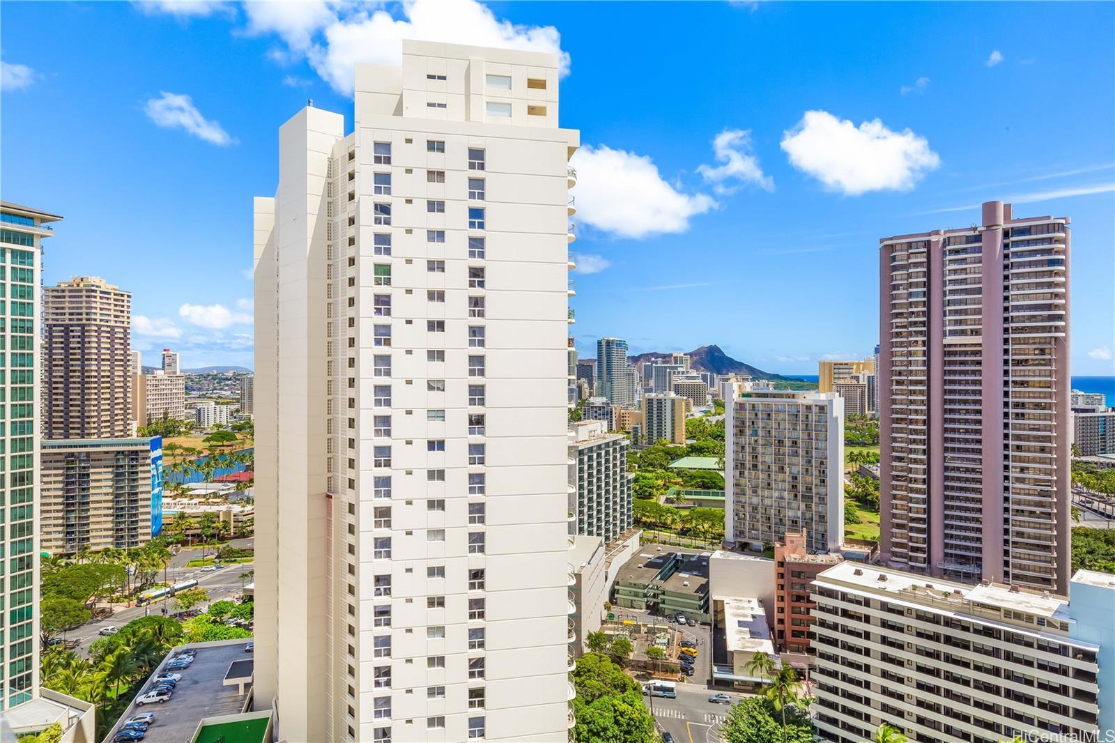 Villa on Eaton Square condo # 2807, Honolulu, Hawaii - photo 18 of 23