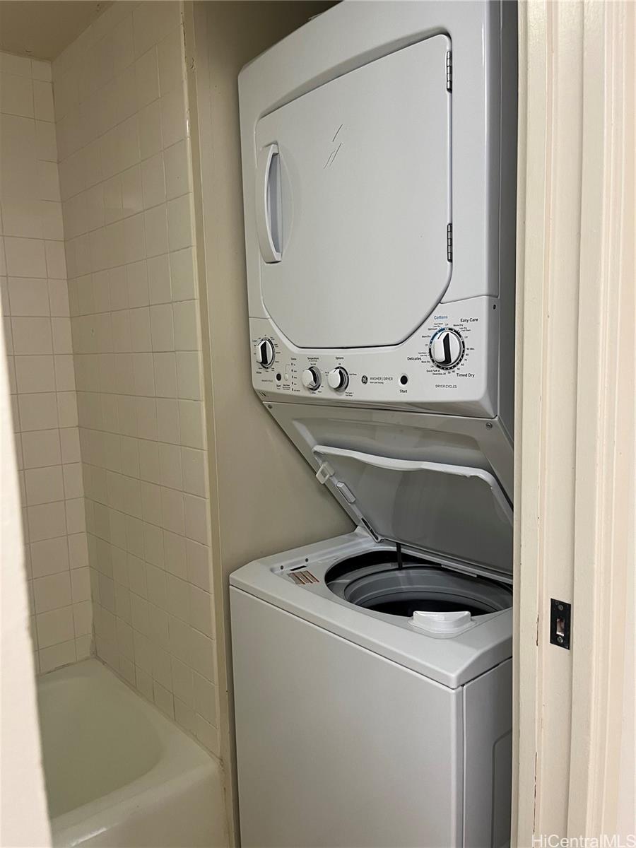 Villa On Eaton Square condo # 2815, Honolulu, Hawaii - photo 12 of 25