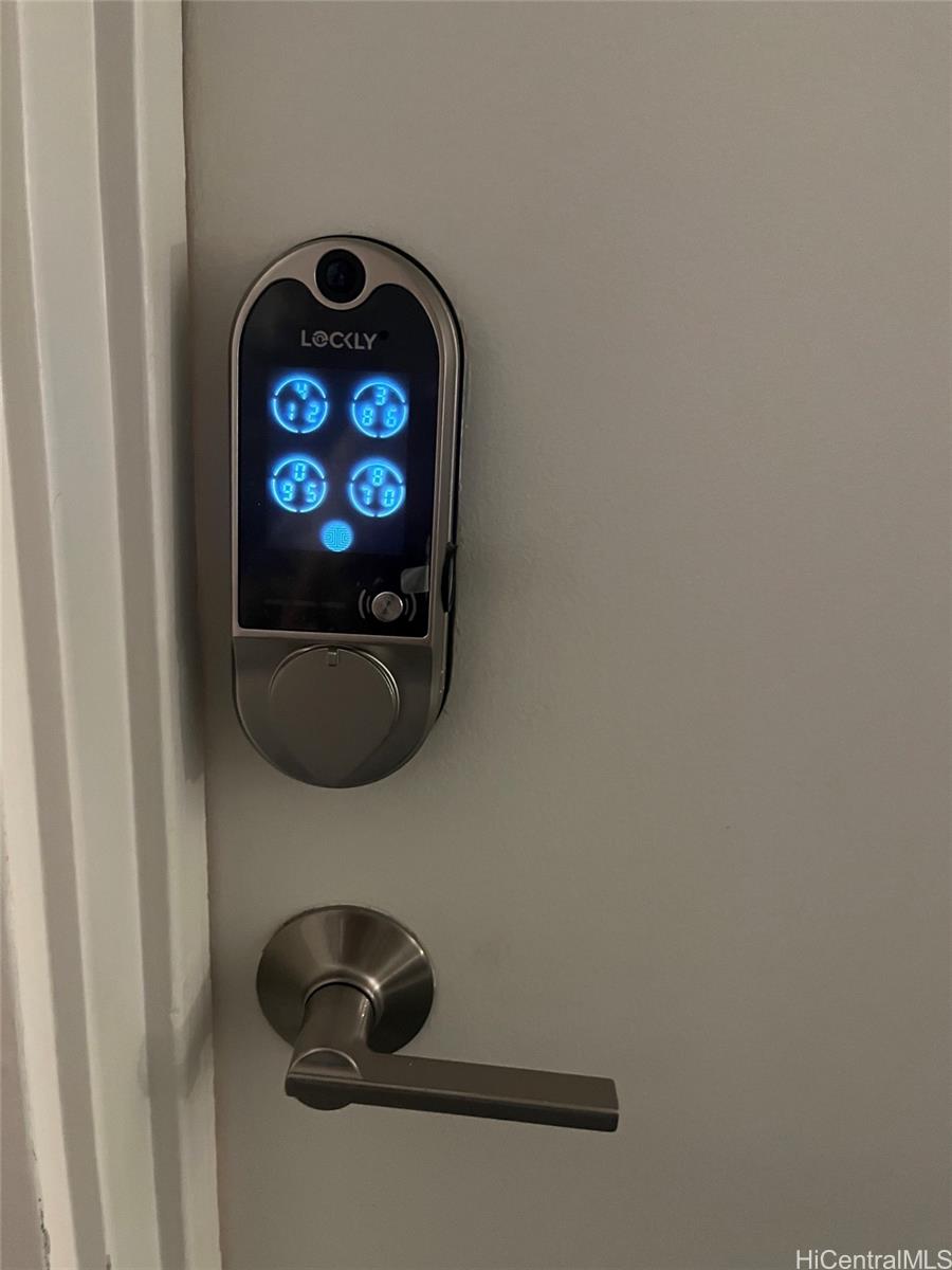 Villa On Eaton Square condo # 2815, Honolulu, Hawaii - photo 24 of 25