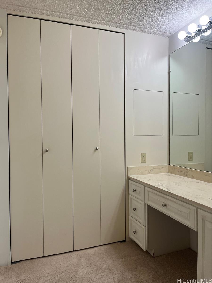 Villa On Eaton Square condo # 2815, Honolulu, Hawaii - photo 7 of 25