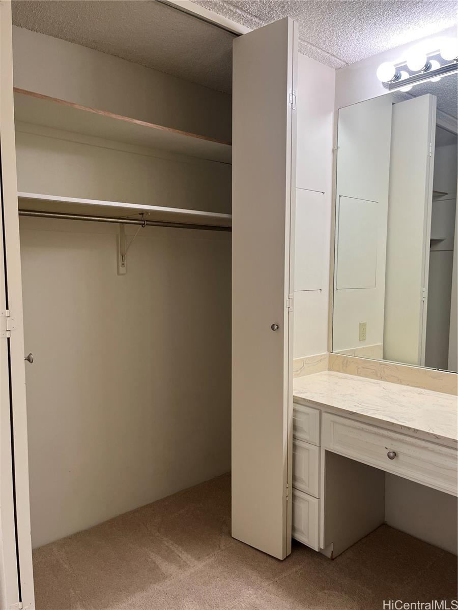 Villa On Eaton Square condo # 2815, Honolulu, Hawaii - photo 8 of 25