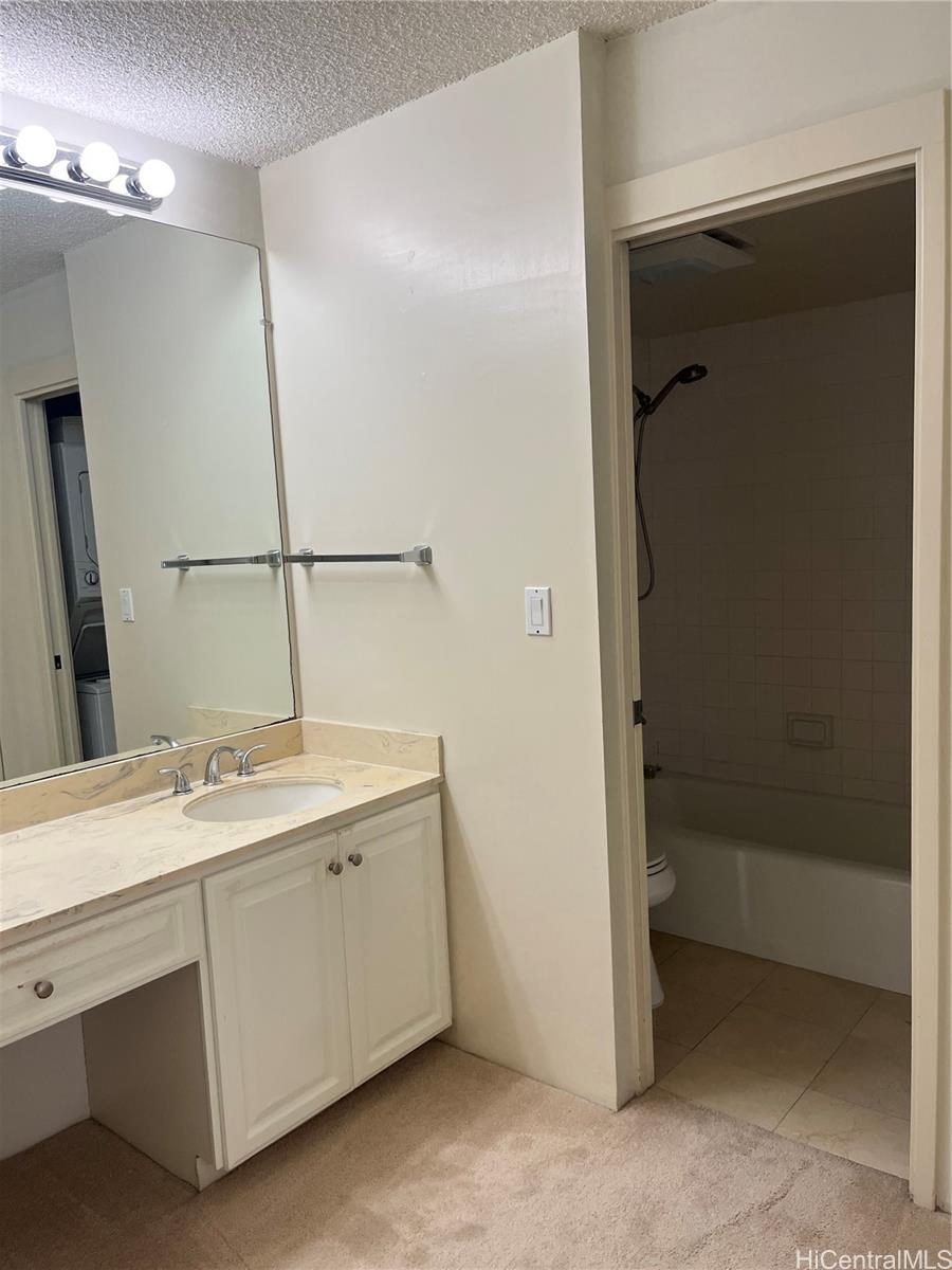 Villa On Eaton Square condo # 2815, Honolulu, Hawaii - photo 10 of 25