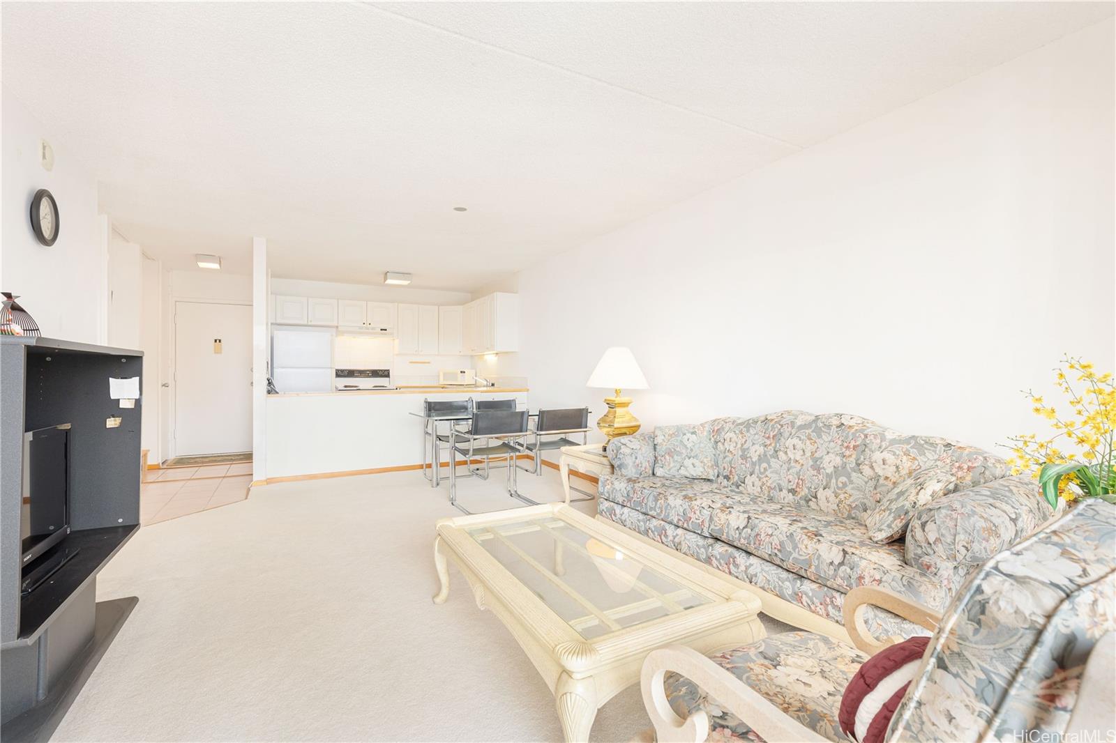 Villa On Eaton Square condo # 3003, Honolulu, Hawaii - photo 12 of 25