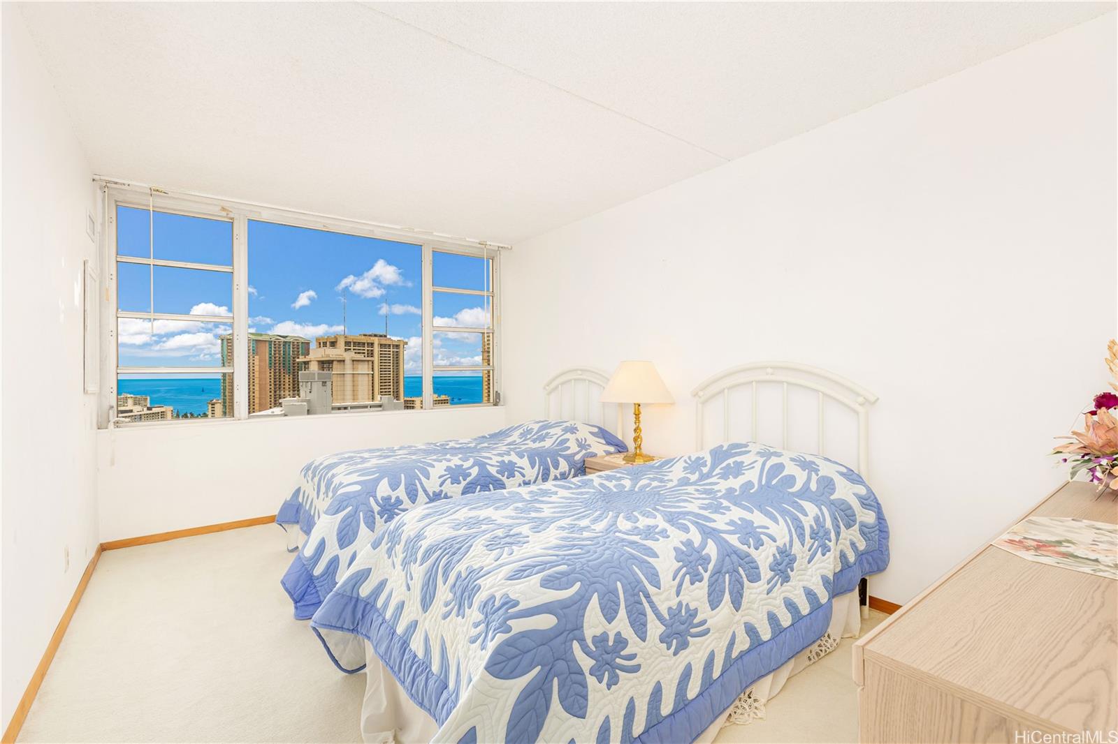 Villa On Eaton Square condo # 3003, Honolulu, Hawaii - photo 17 of 25