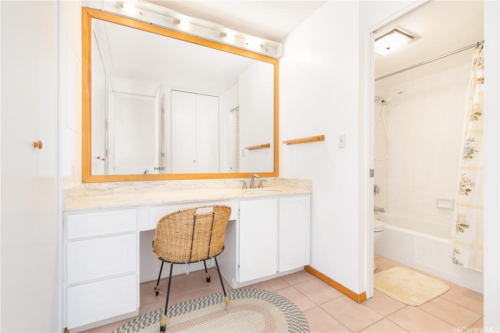 Villa On Eaton Square condo # 3003, Honolulu, Hawaii - photo 18 of 25