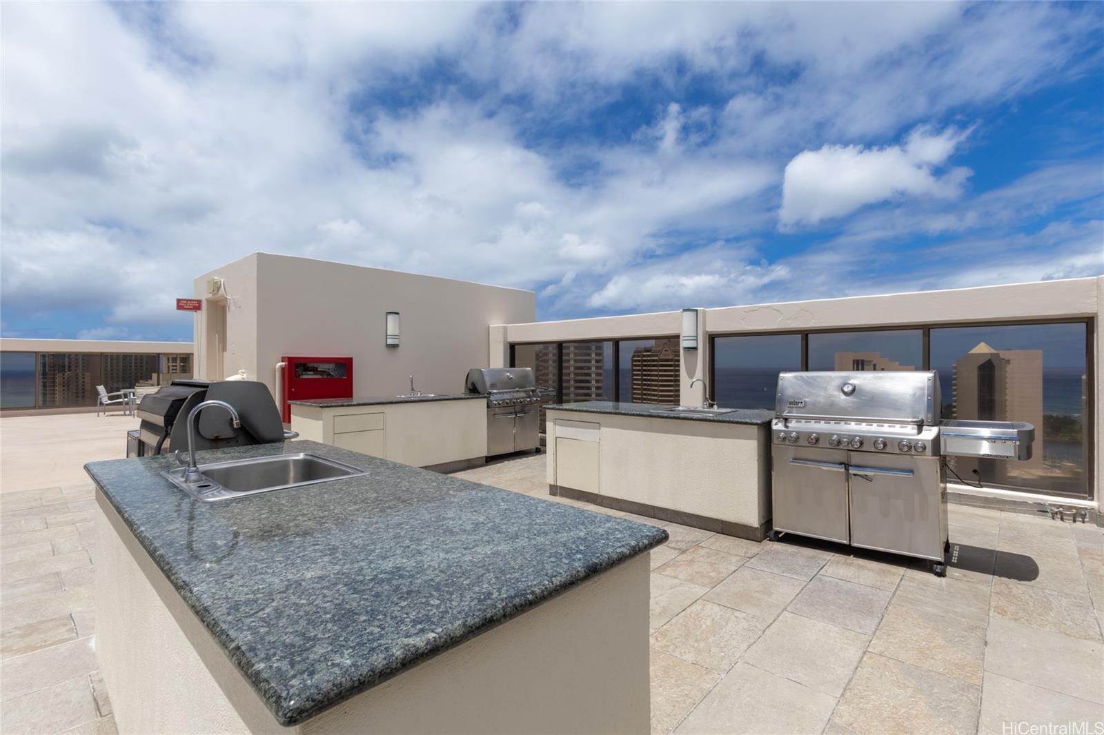 Villa On Eaton Square condo # 3015, Honolulu, Hawaii - photo 11 of 16