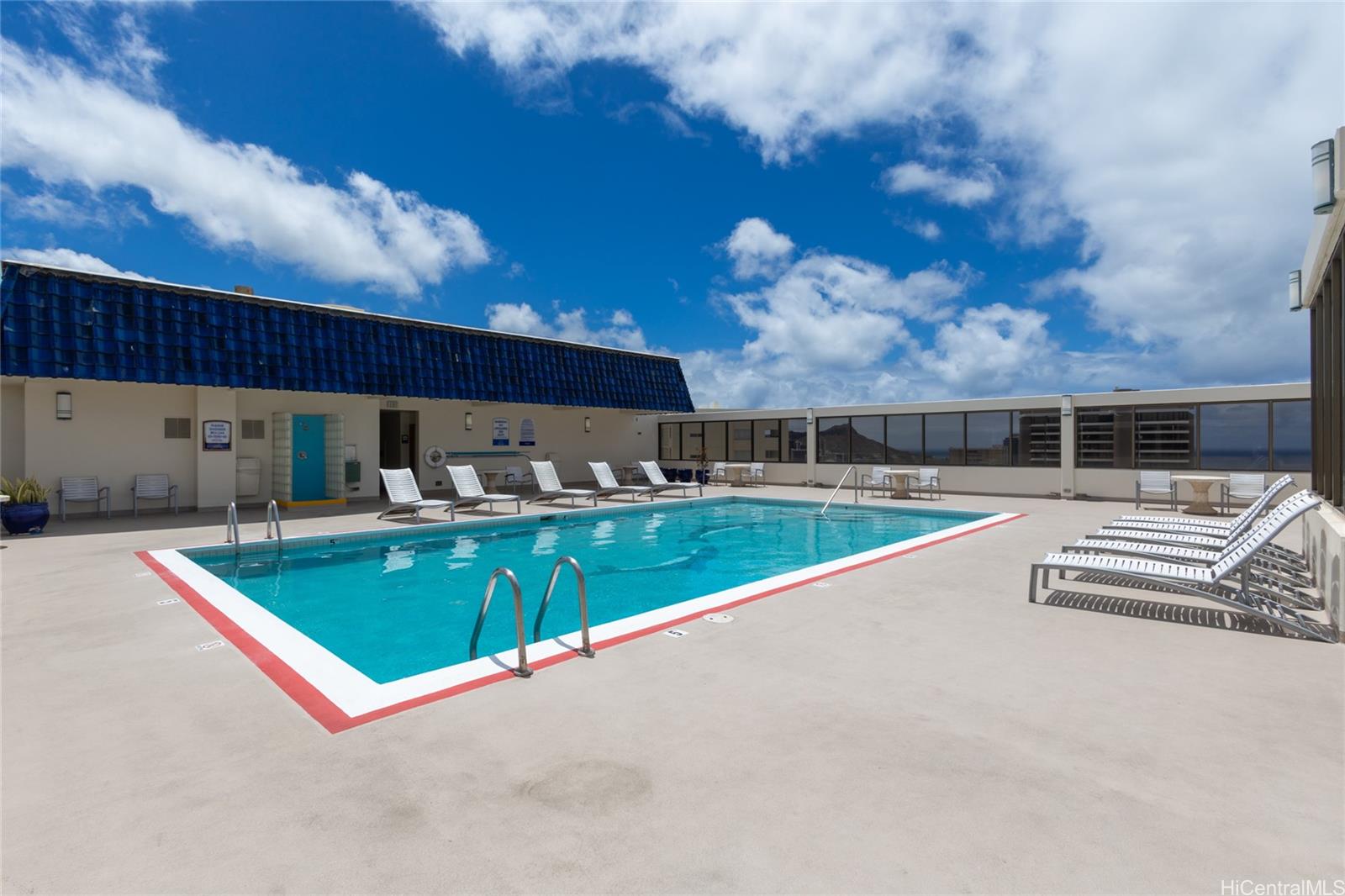 Villa On Eaton Square condo # 3015, Honolulu, Hawaii - photo 15 of 16