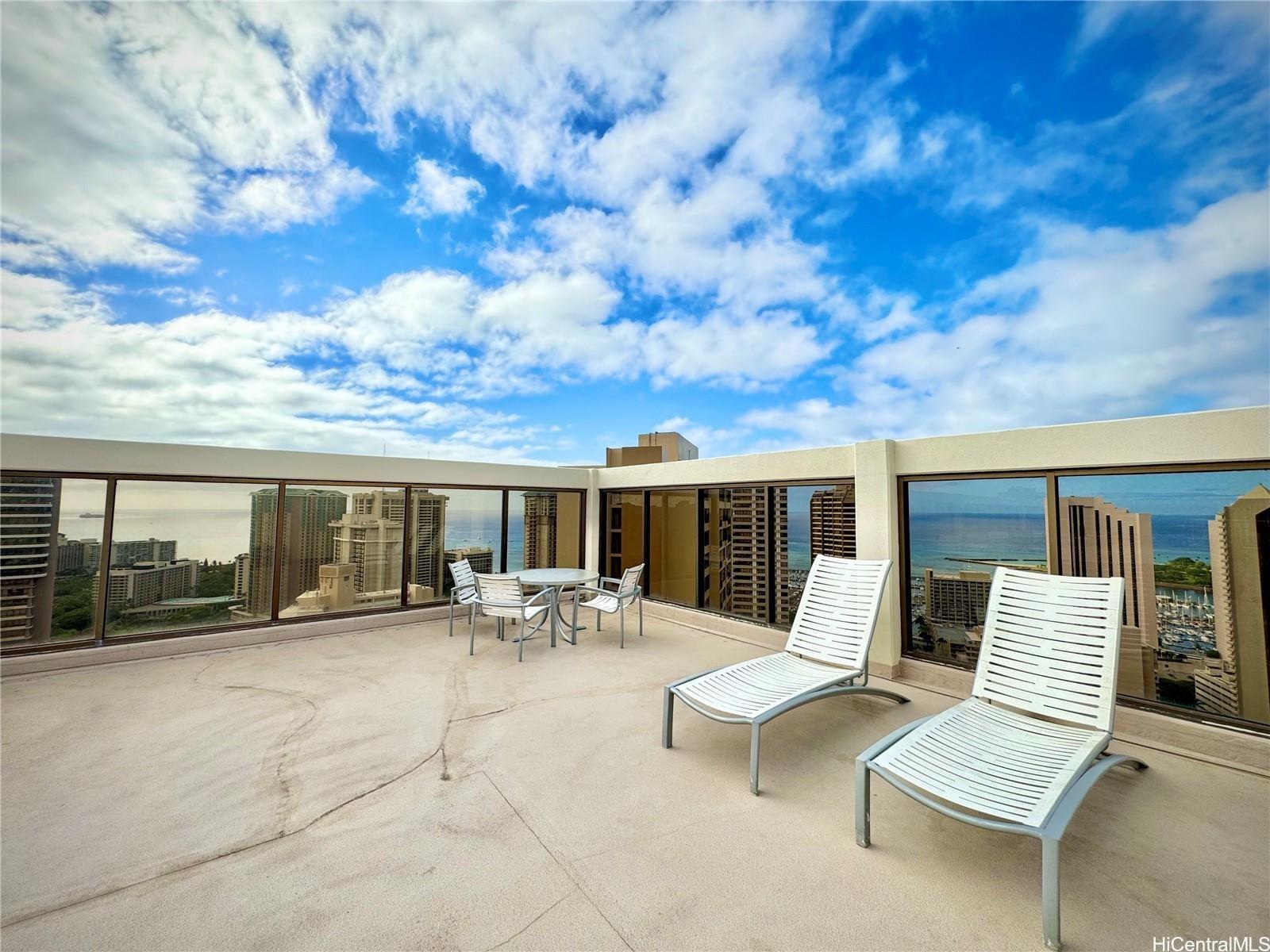 Villa on Eaton Square condo # 3214, Honolulu, Hawaii - photo 12 of 20