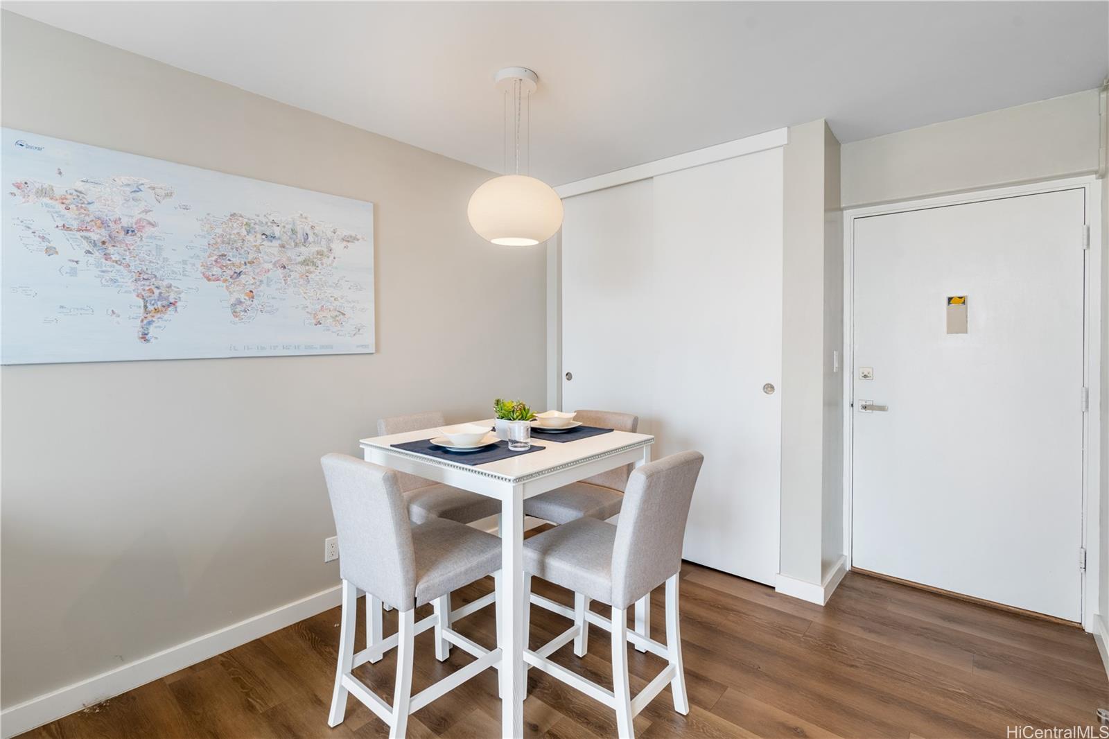 Villa On Eaton Square condo # 3314, Honolulu, Hawaii - photo 14 of 23