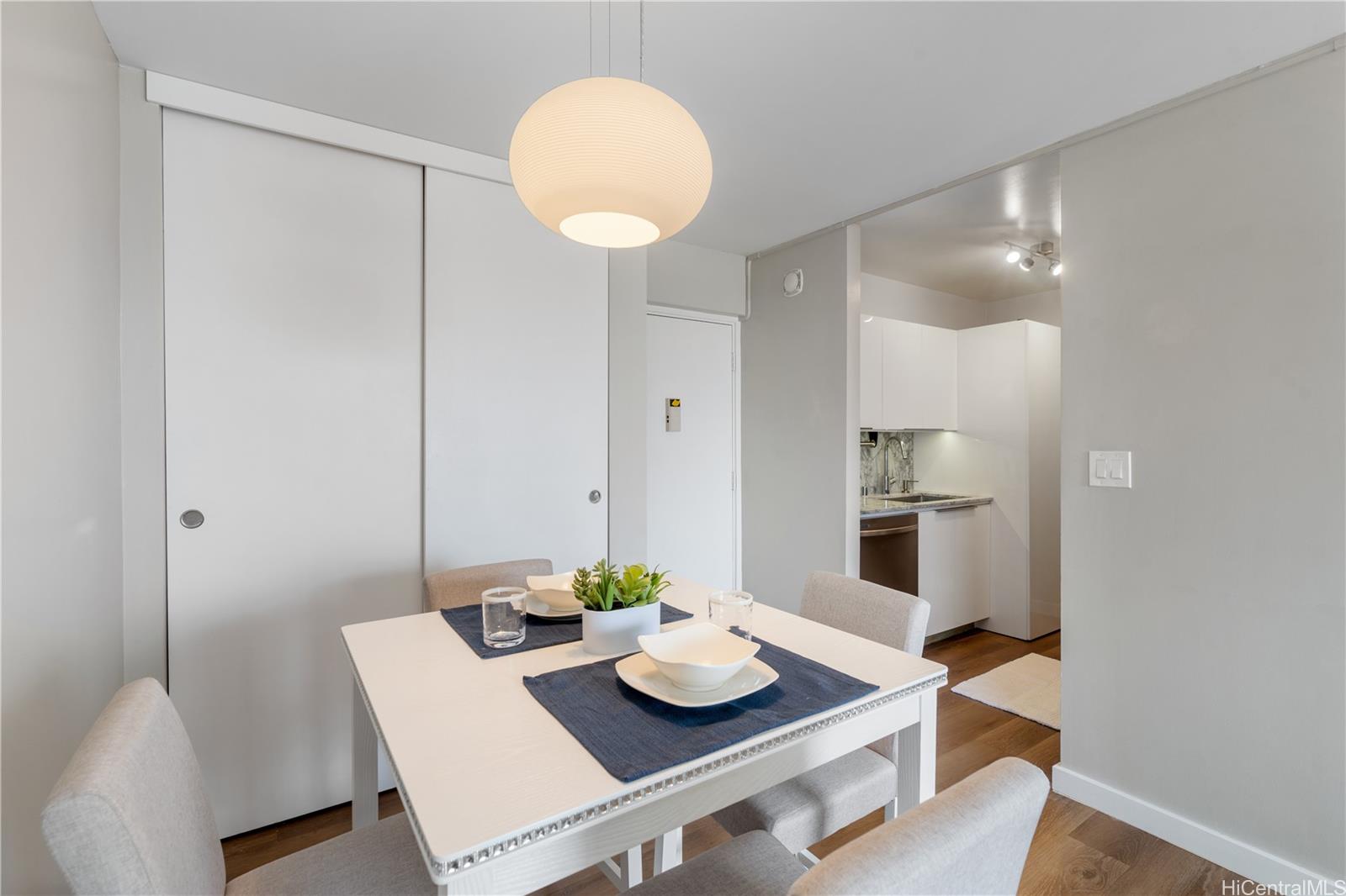 Villa On Eaton Square condo # 3314, Honolulu, Hawaii - photo 15 of 23