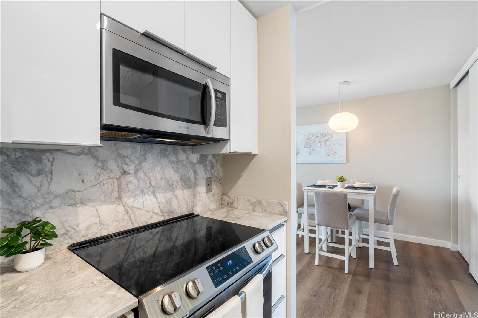 Villa On Eaton Square condo # 3314, Honolulu, Hawaii - photo 19 of 23