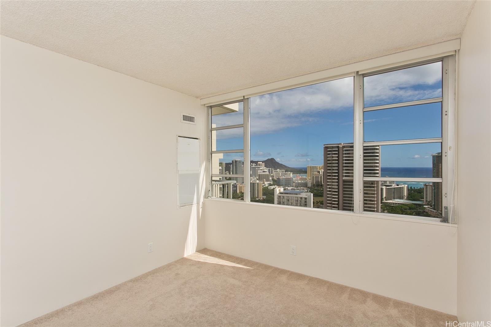 Villa on Eaton Square condo # 3507, Honolulu, Hawaii - photo 11 of 25