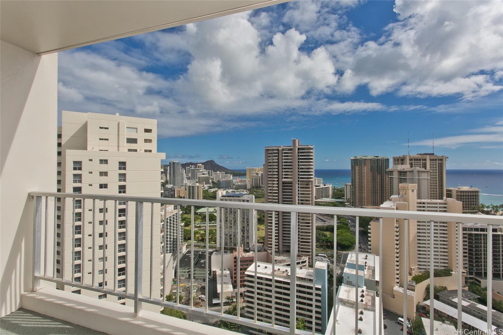 Villa on Eaton Square condo # 3507, Honolulu, Hawaii - photo 15 of 25