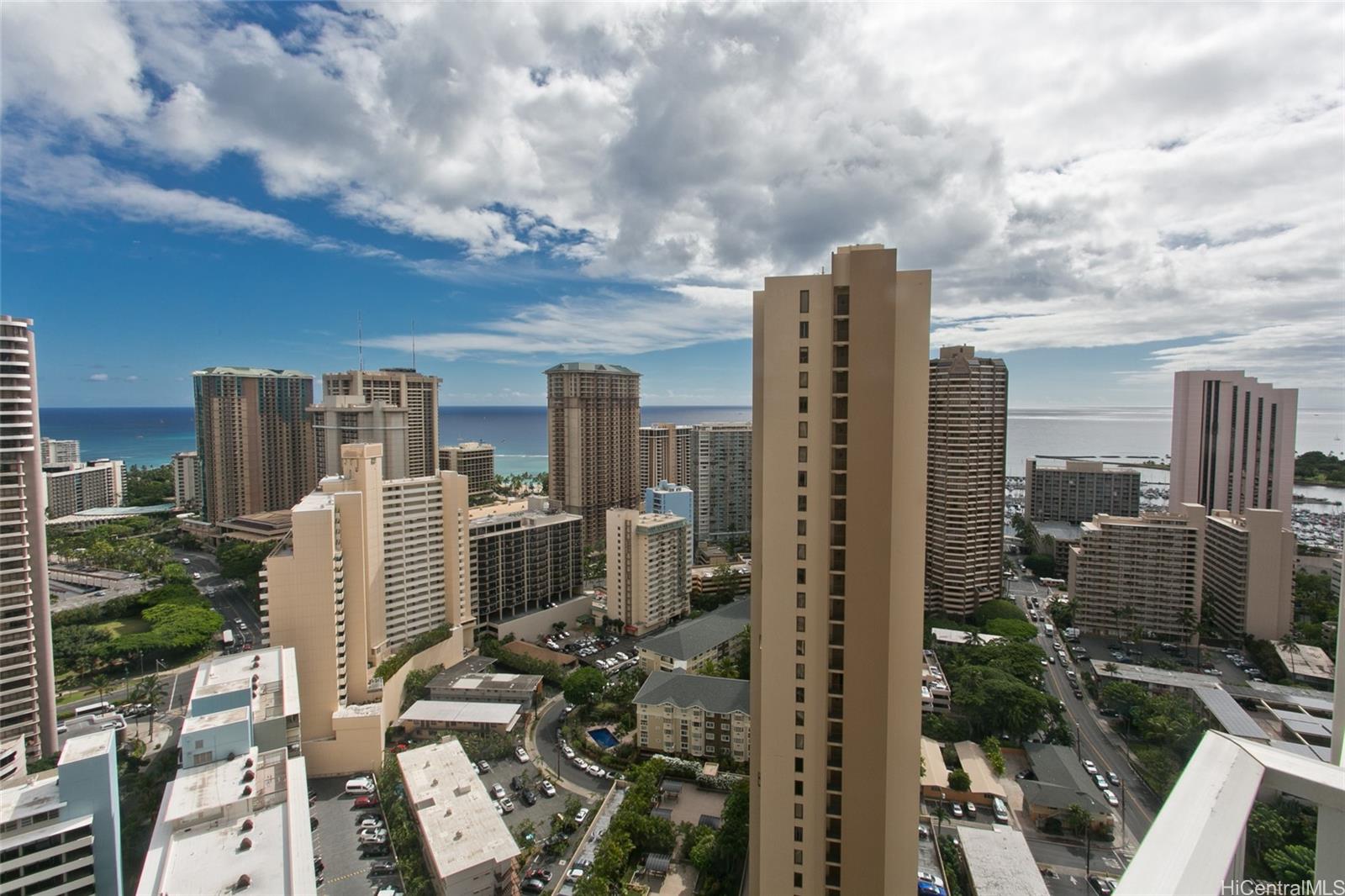 Villa on Eaton Square condo # 3507, Honolulu, Hawaii - photo 17 of 25