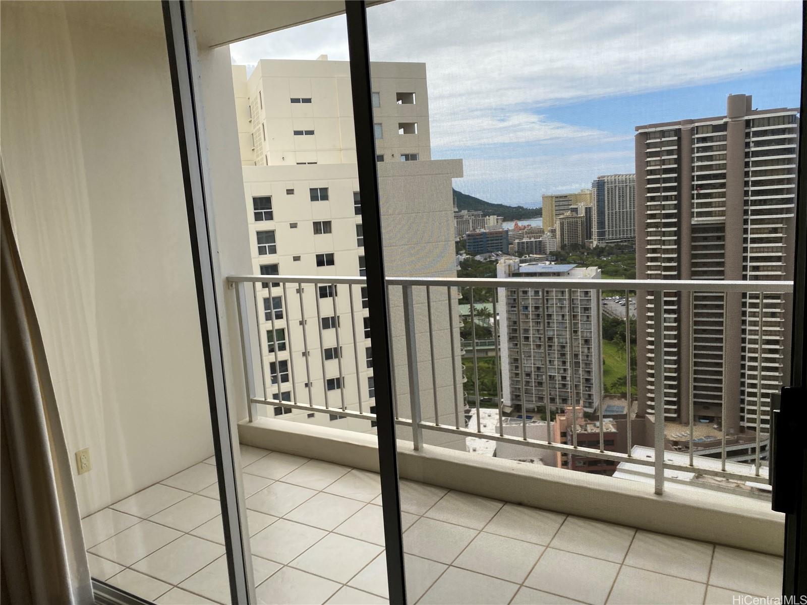 400 Hobron Ln Honolulu - Rental - photo 5 of 18