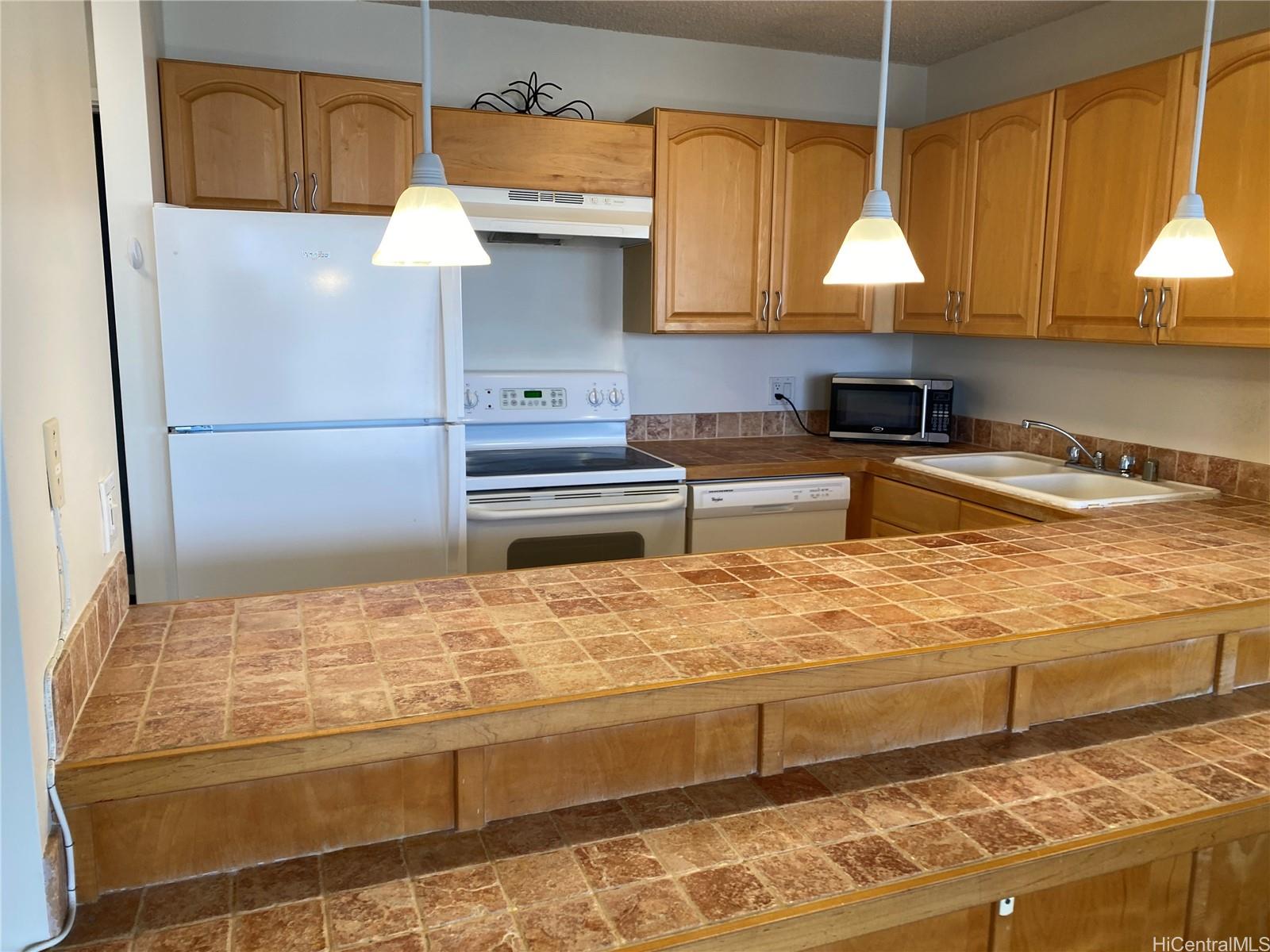 400 Hobron Ln Honolulu - Rental - photo 6 of 18