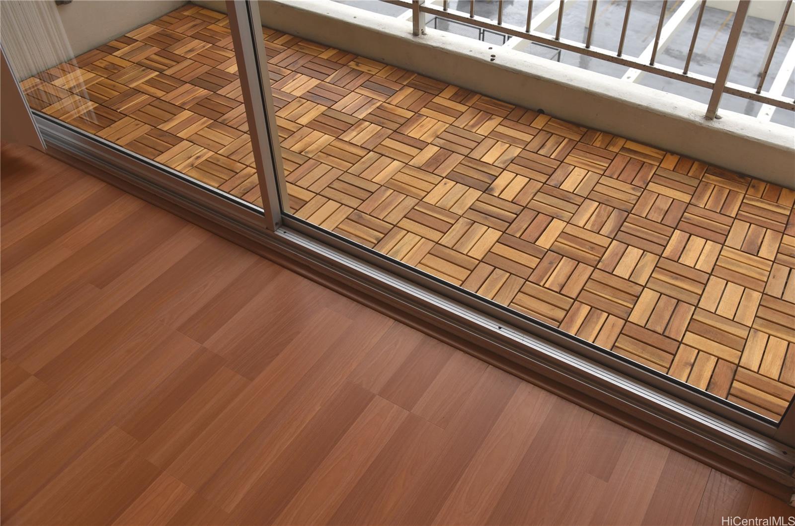 Villa On Eaton Square condo # 908, Honolulu, Hawaii - photo 13 of 14