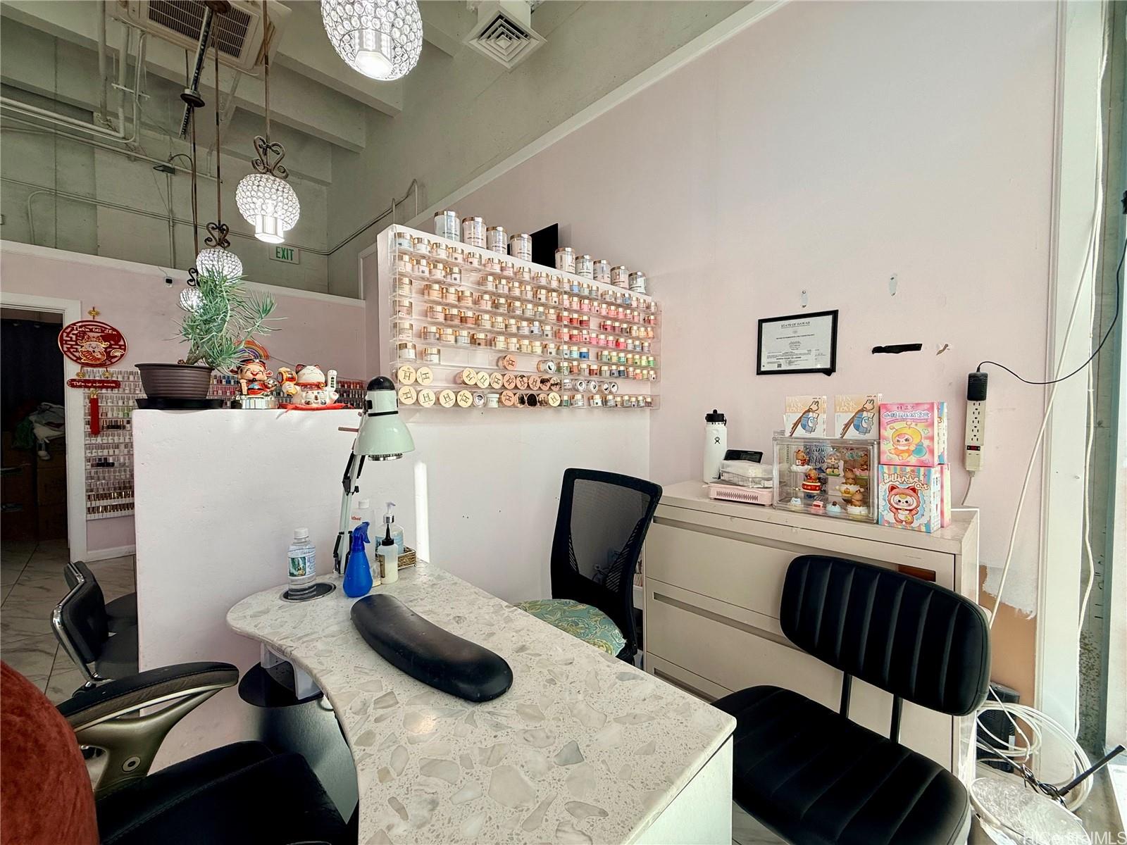 400 Keawe Sts Kakaako  - photo 13 of 16