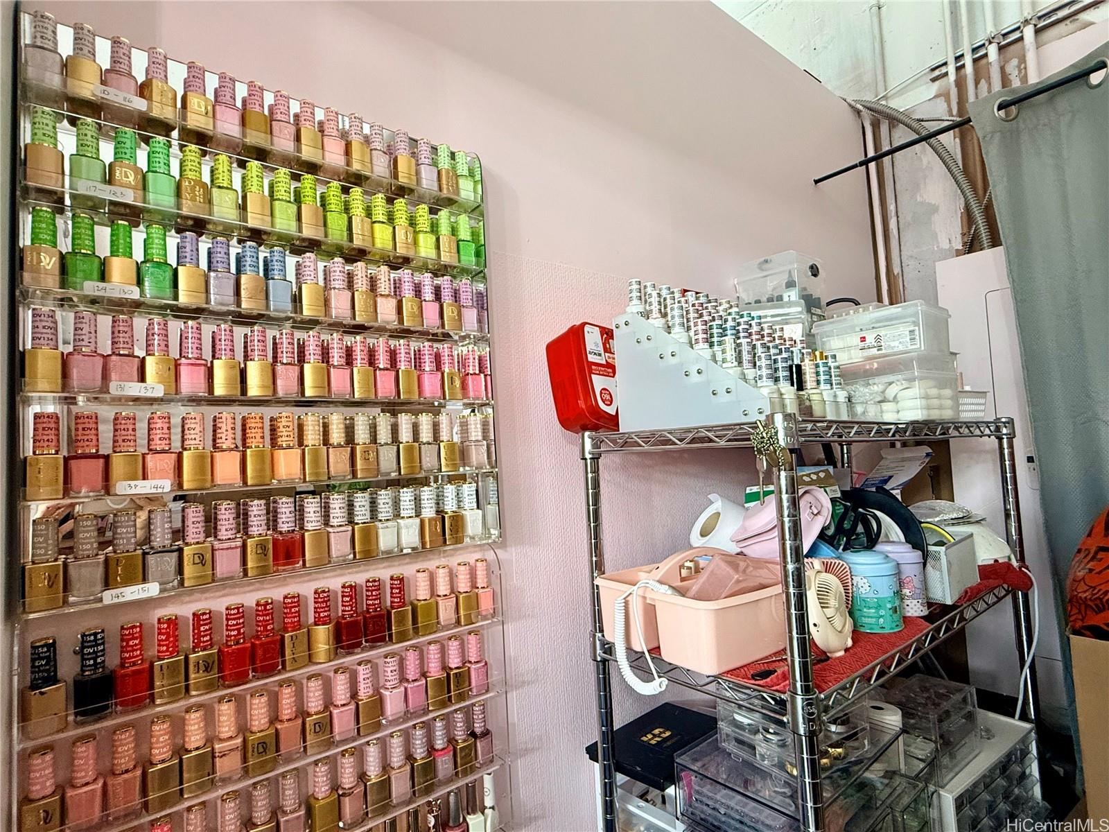 400 Keawe Sts Kakaako  - photo 3 of 16