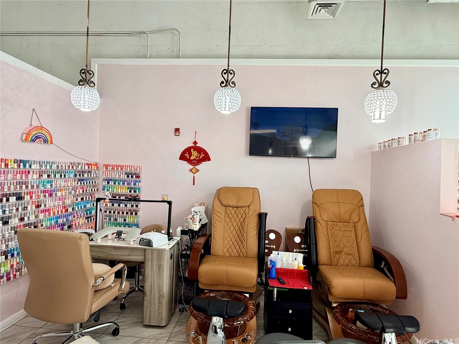 400 Keawe Sts Kakaako  - photo 4 of 16