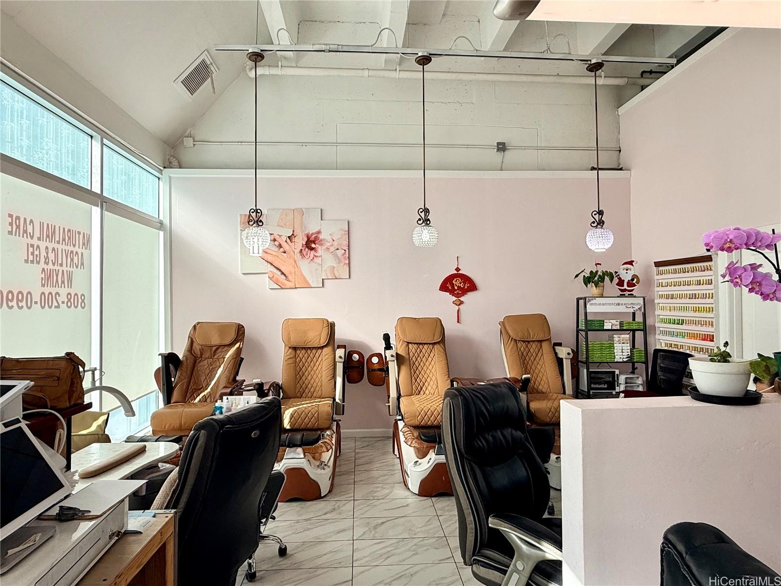 400 Keawe Sts Kakaako  - photo 5 of 16