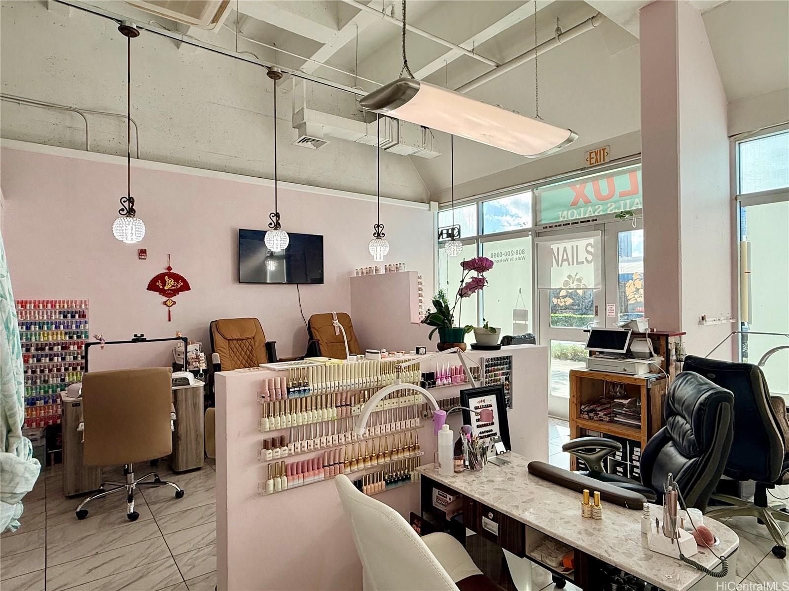 400 Keawe Sts Kakaako  - photo 7 of 16