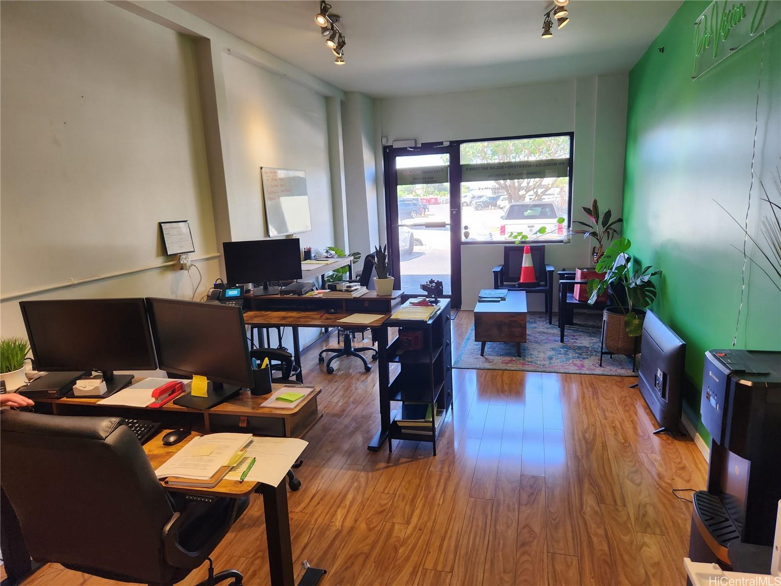 401 Hookahi Street Wailuku Maui commercial real estate photo2 of 15